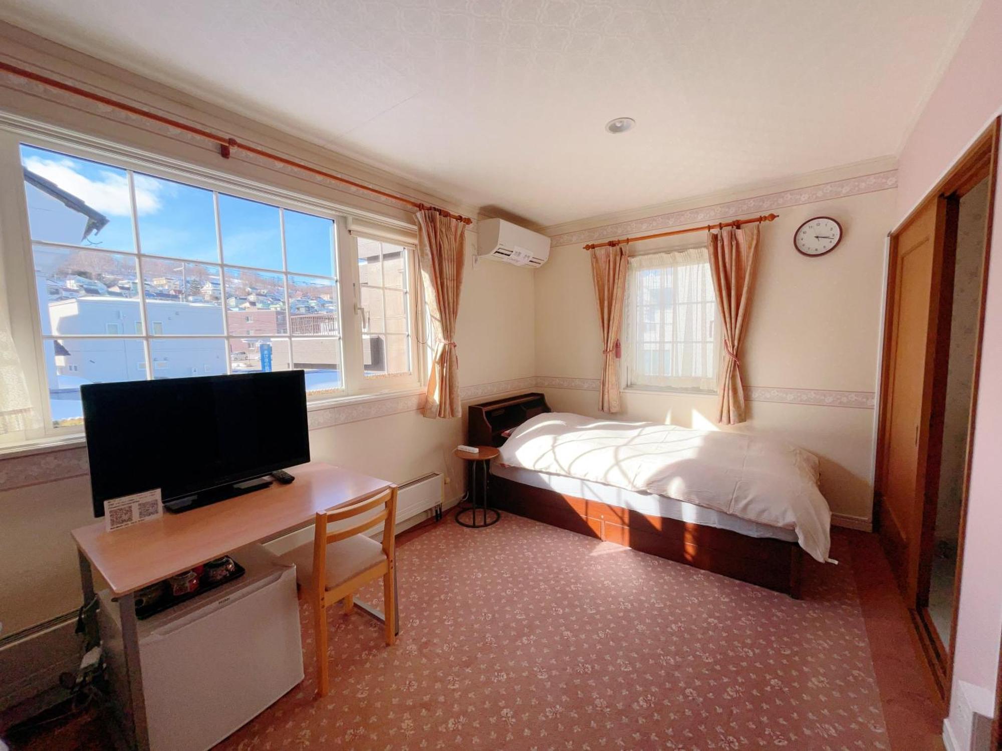 Otarunishikien Bed & Breakfast Exterior photo